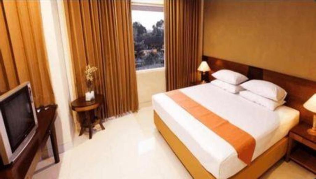 Wonua Monapa Hotel Resort Kendari Exterior foto